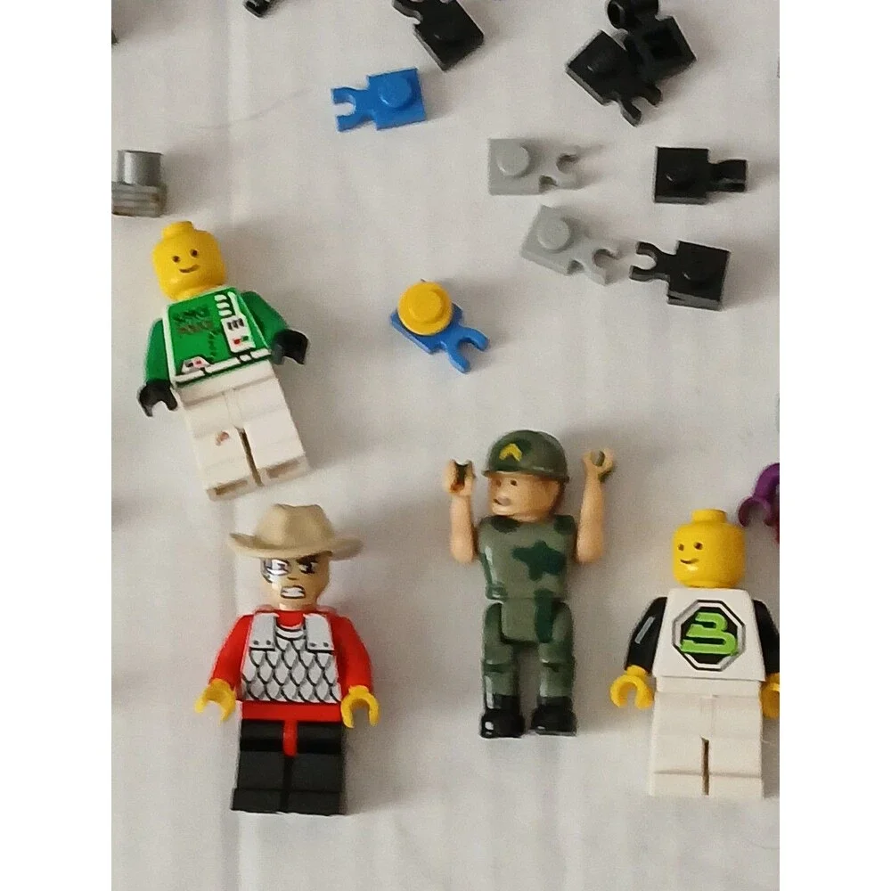 Lego Minifigures and Accessories Lot Read Description